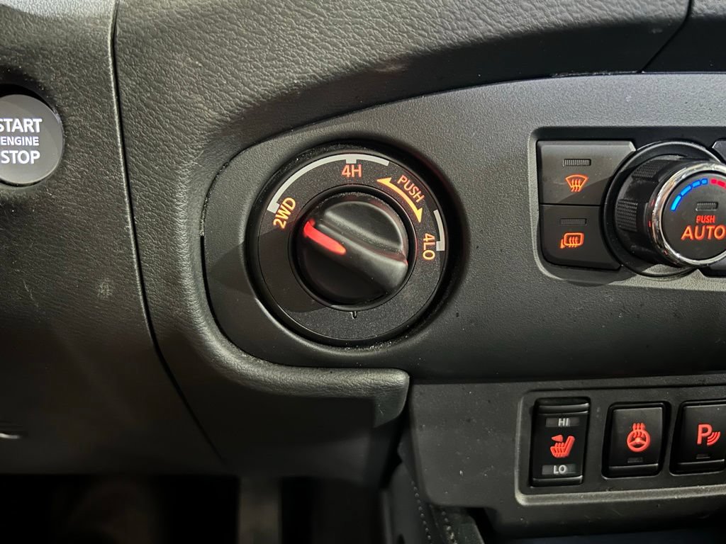 Used 2022 Nissan Frontier PRO-4X AWD/4WD image 36