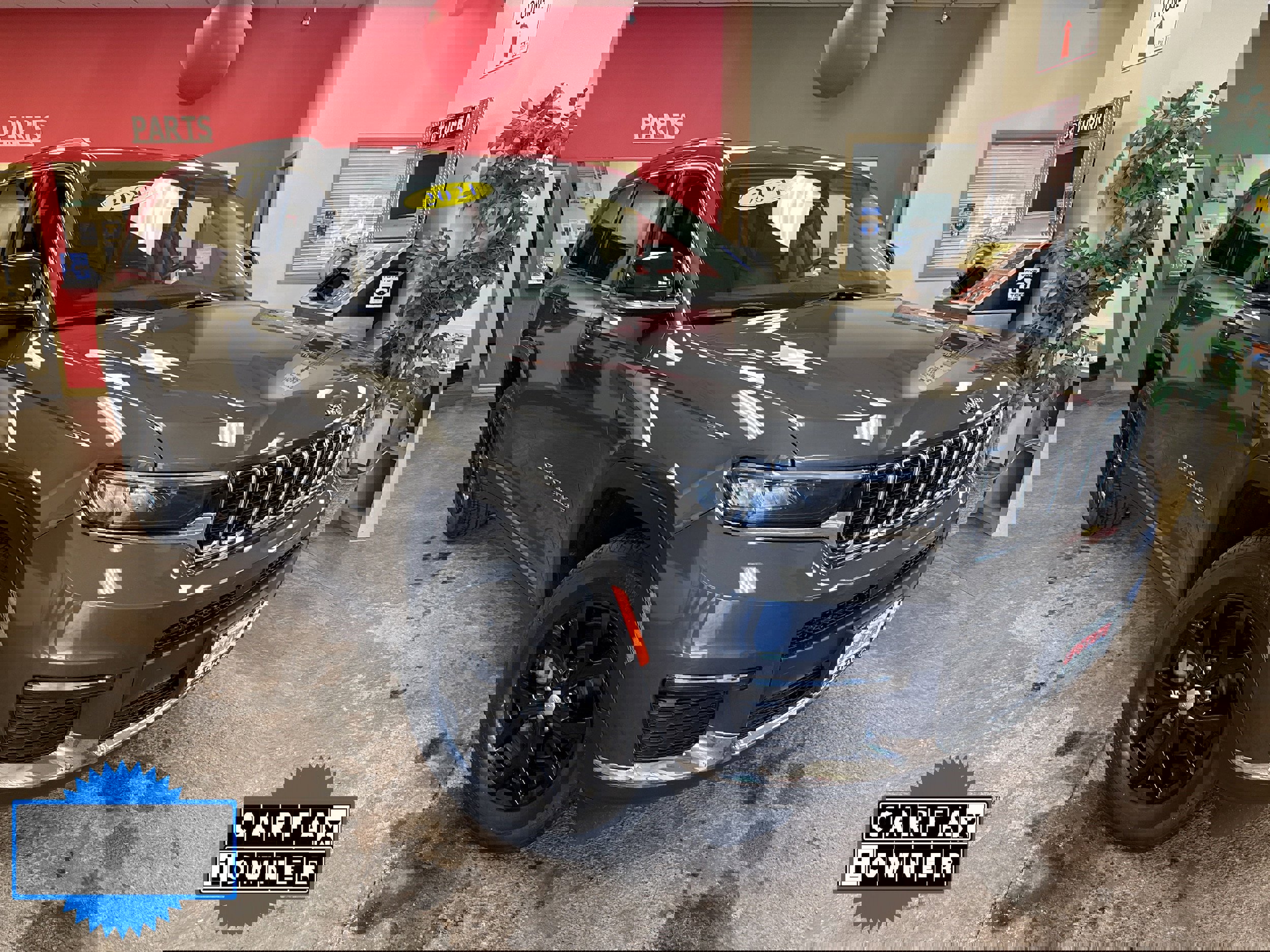 Used 2021 Jeep Grand Cherokee L Limited image 1