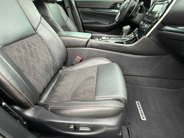 Used 2021 Nissan Maxima SR w/ Sport Mat Group FWD image 16