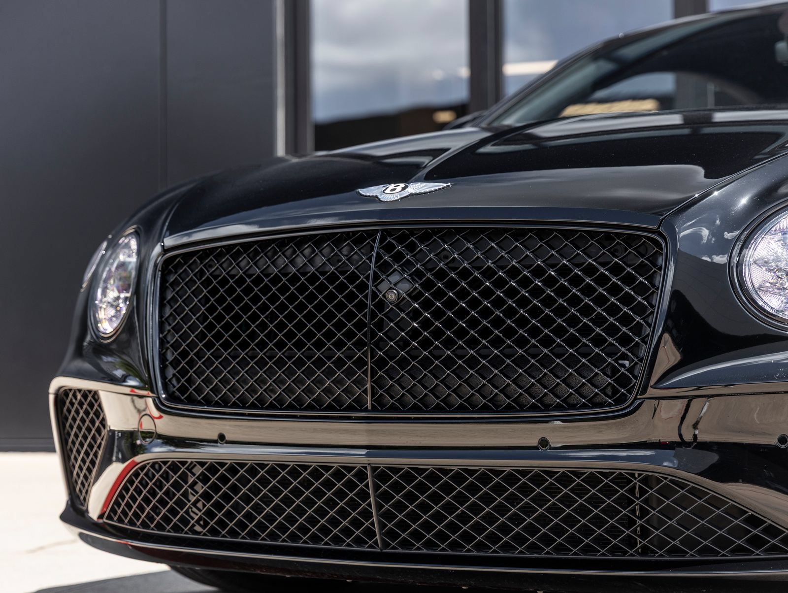 Used 2023 Bentley Continental GT Mulliner AWD/4WD image 17