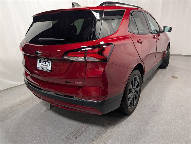 Used 2022 Chevrolet Equinox RS image 3