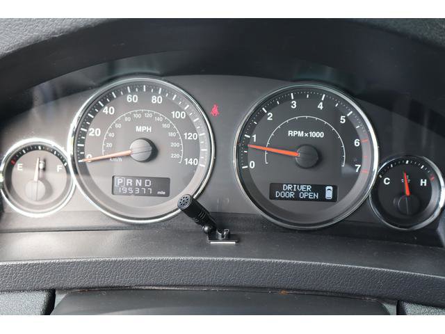 Used 2009 Jeep Grand Cherokee Laredo AWD/4WD image 15