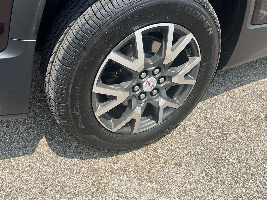 Used 2020 GMC Acadia SLE w/ Driver Convenience Package AWD/4WD image 17