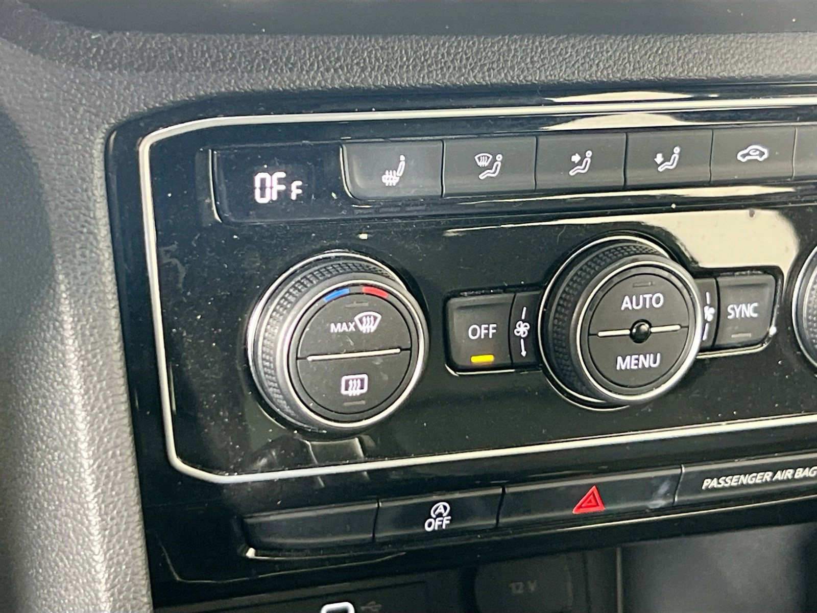 Used 2023 Volkswagen Atlas Cross Sport SEL R-Line image 19