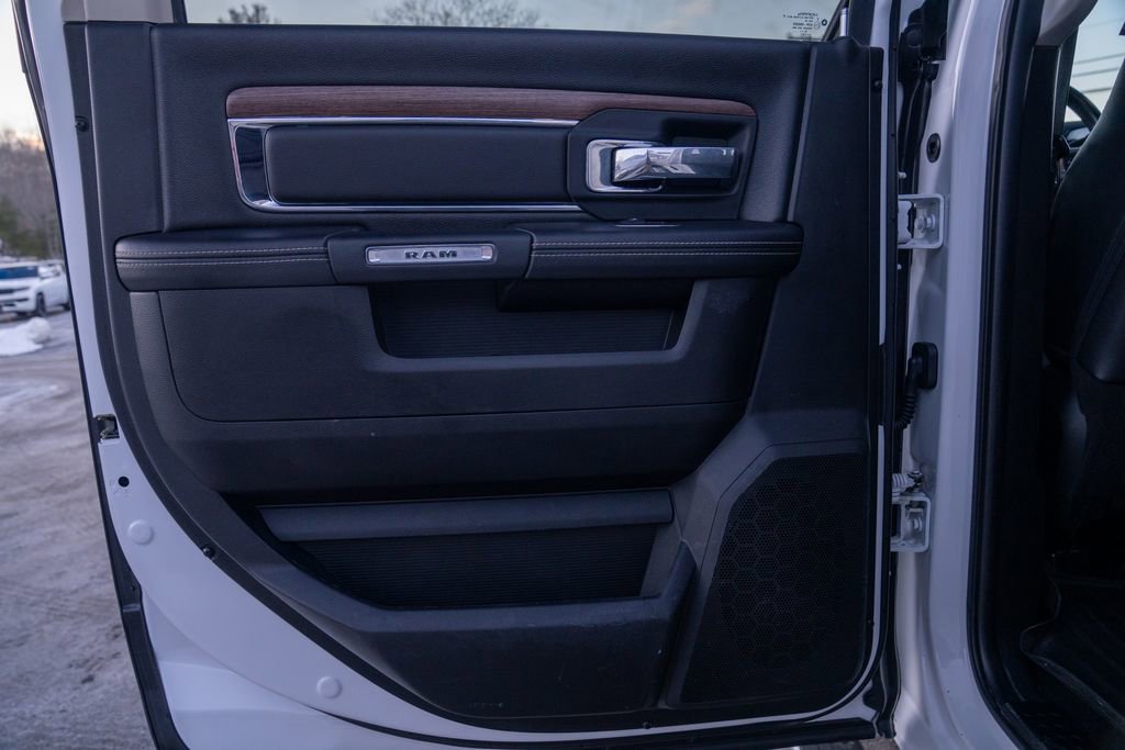 Used 2018 RAM 2500 Laramie w/ Convenience Group image 18
