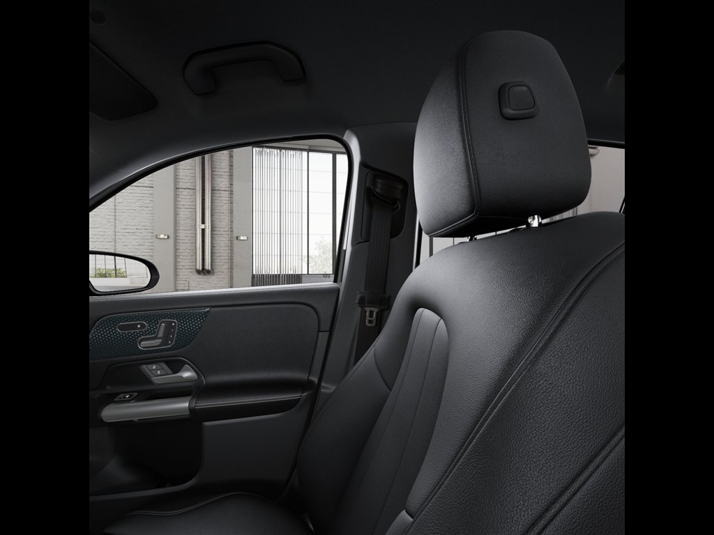 Certified 2026 Mercedes-Benz GLA 250 4MATIC image 45