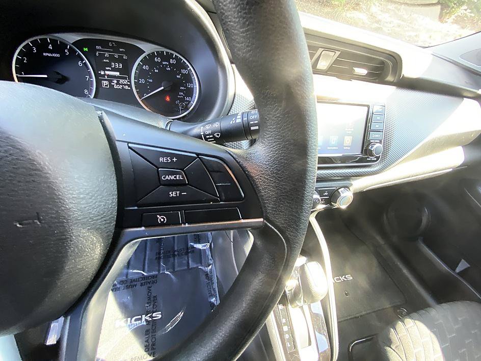 Used 2021 Nissan Kicks S FWD image 16