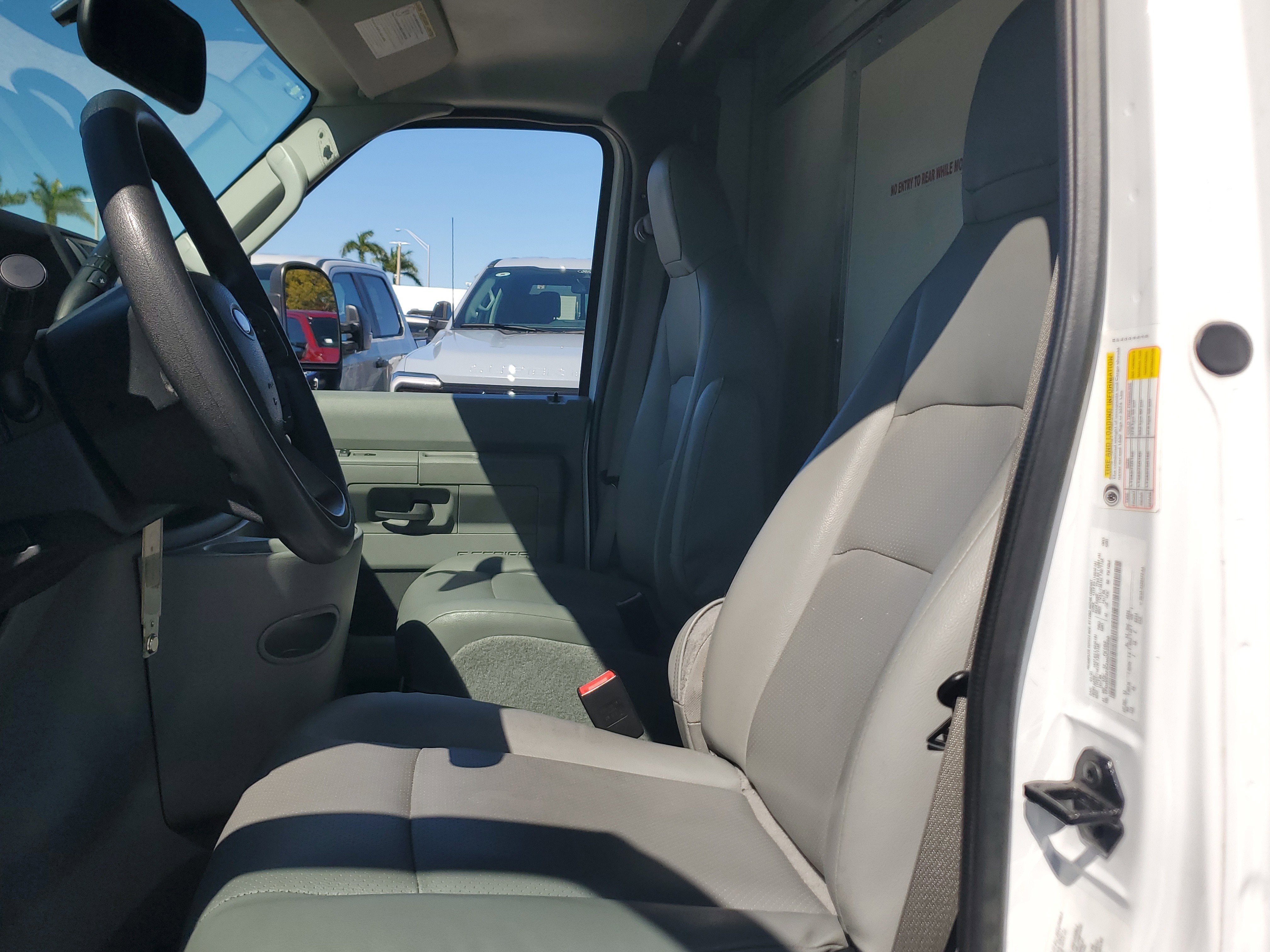 Used 2022 Ford E-350 and Econoline 350 Super Duty w/ Power Windows & Locks Group image 10