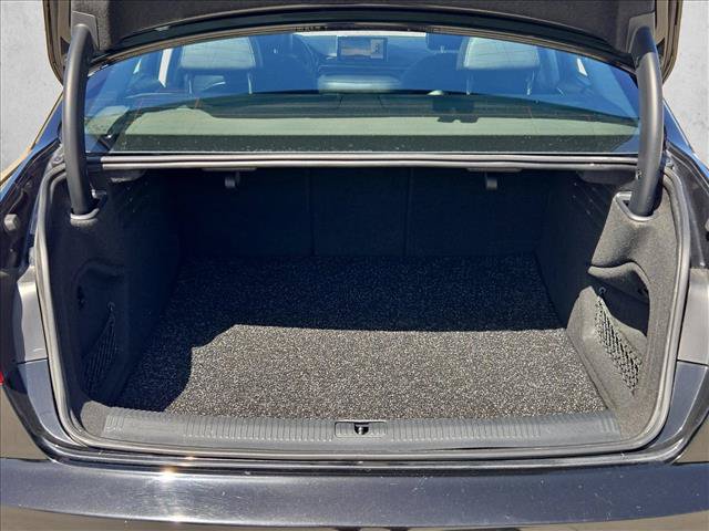 Used 2017 Audi A4 2.0T Prestige w/ Prestige Package AWD/4WD image 6