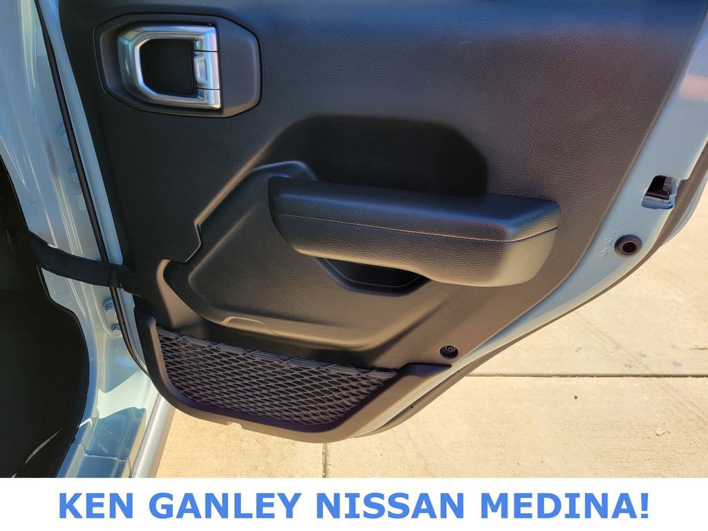 Used 2024 Jeep Wrangler Unlimited Rubicon image 46