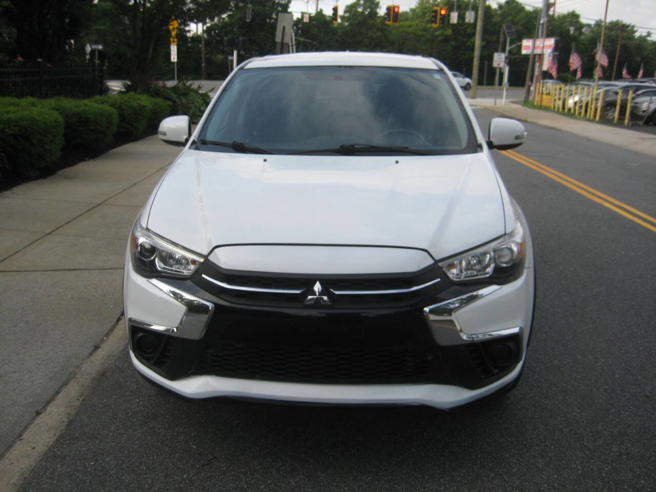 Used 2018 Mitsubishi Outlander Sport LE image 1