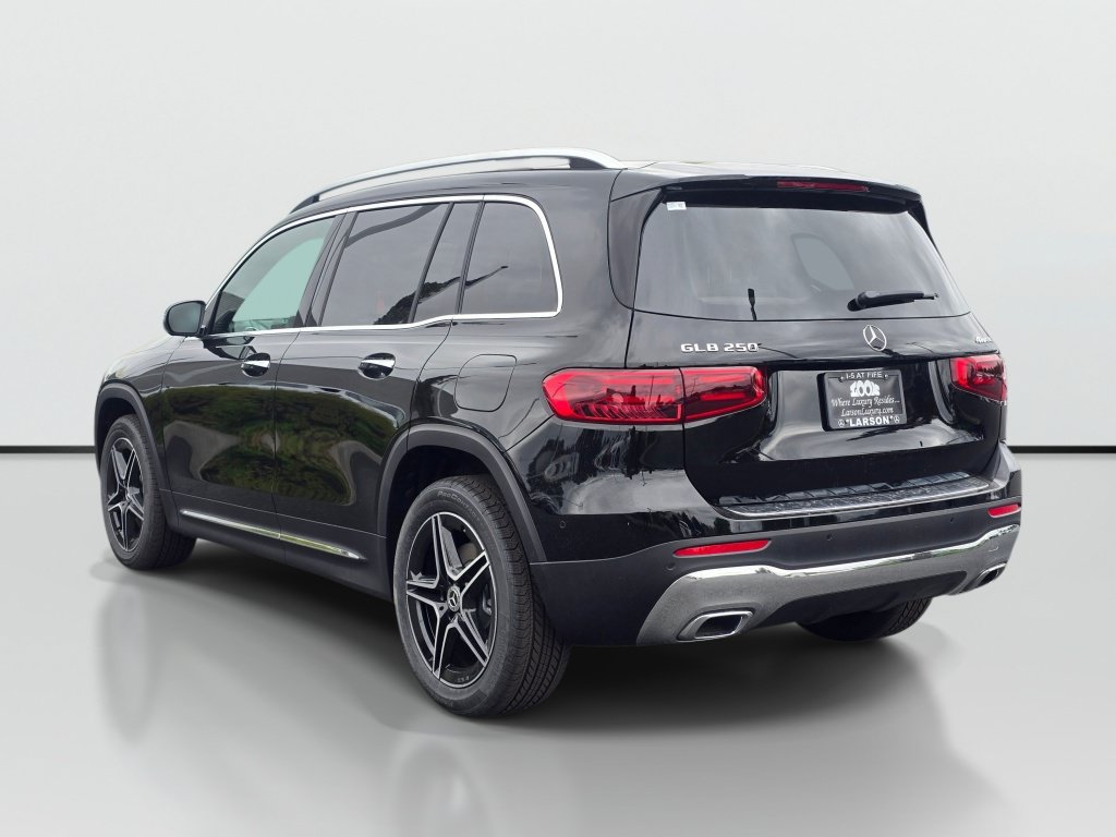 New 2026 Mercedes-Benz GLB 250 4MATIC image 3