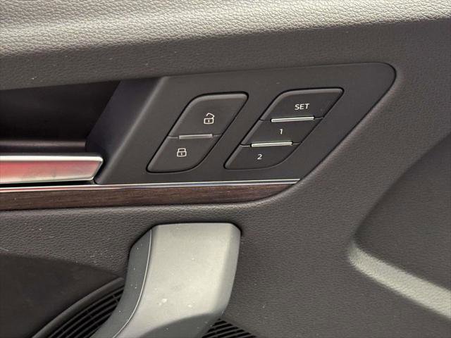 Used 2023 Audi Q5 2.0T Premium Plus w/ Premium Plus Package AWD/4WD image 12