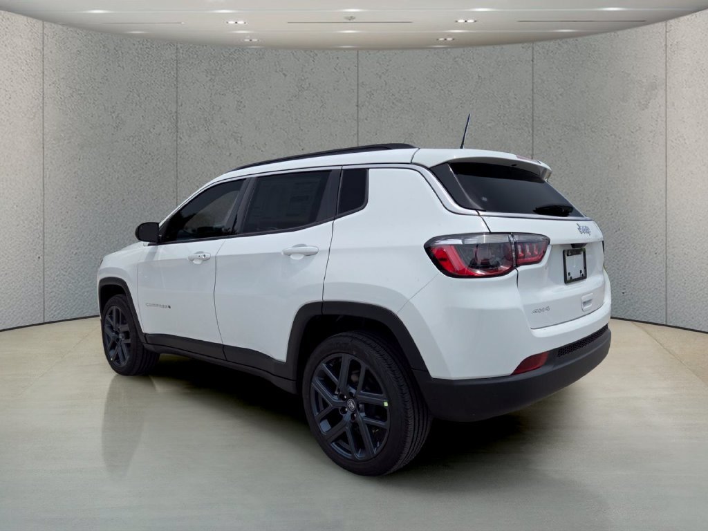 New 2026 Jeep Compass Latitude AWD/4WD image 7