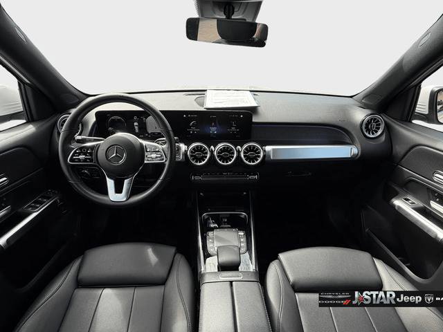 Used 2023 Mercedes-Benz EQB 300 4MATIC image 9