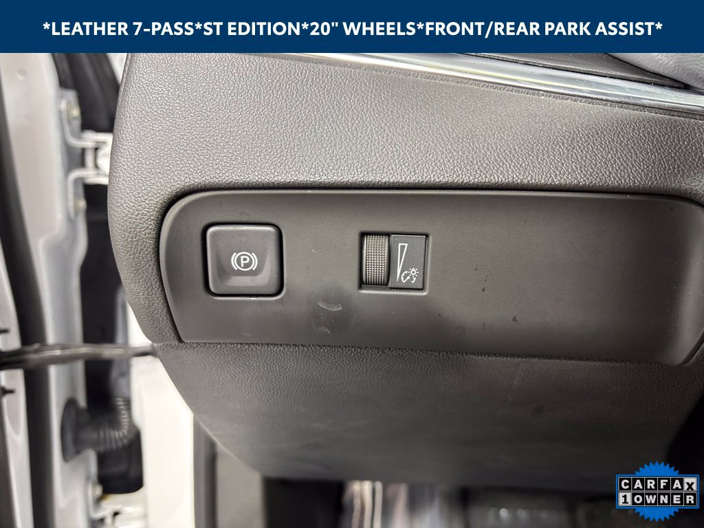 Used 2023 Buick Enclave Essence w/ Sport Touring Edition AWD/4WD image 31