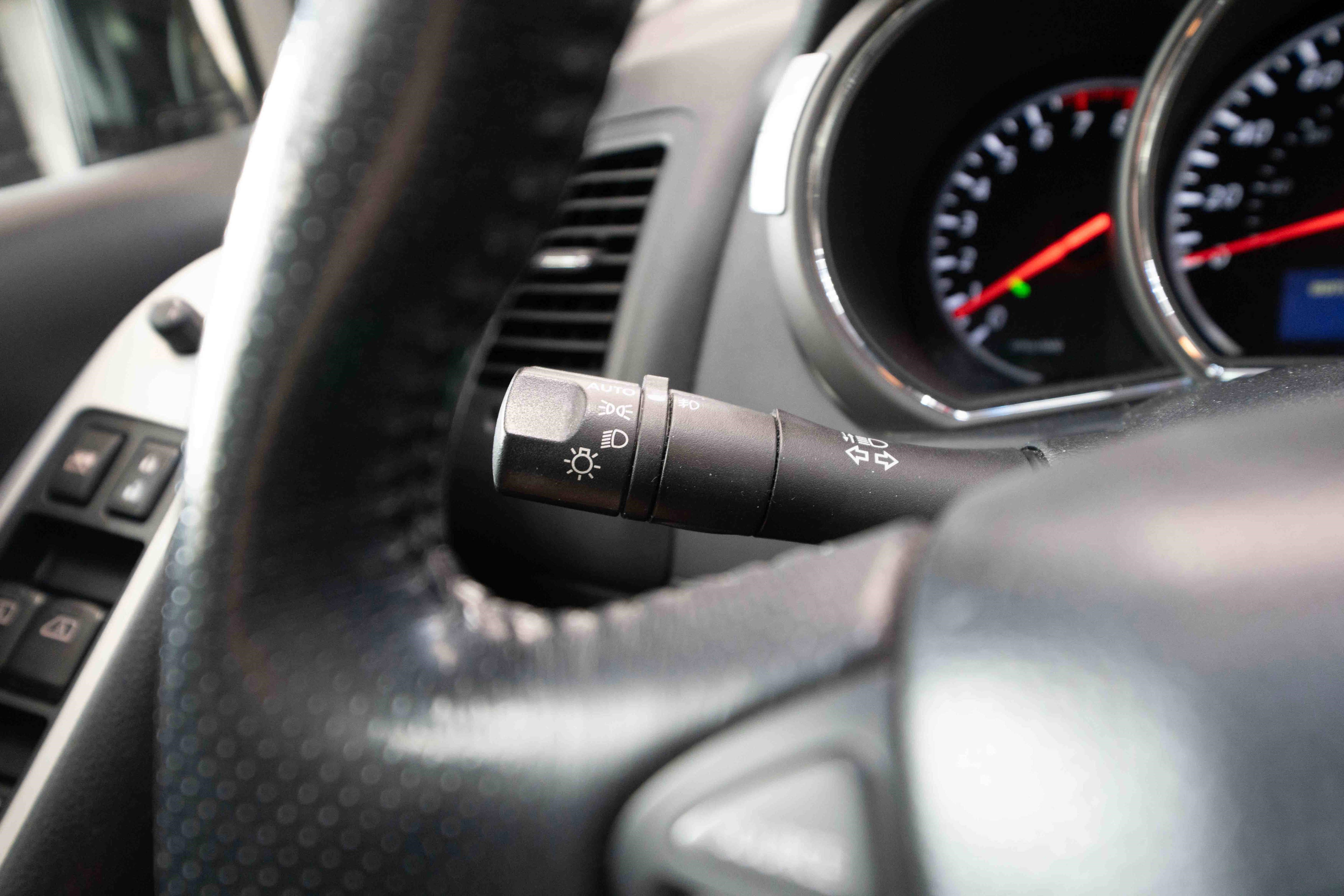 Used 2013 Nissan Murano SL w/ Navigation Pkg image 13