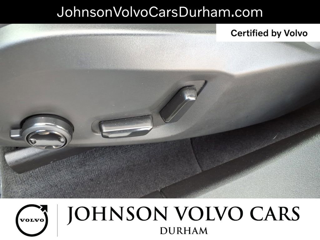 Certified 2023 Volvo XC60 B5 Ultimate w/ Climate Package image 25