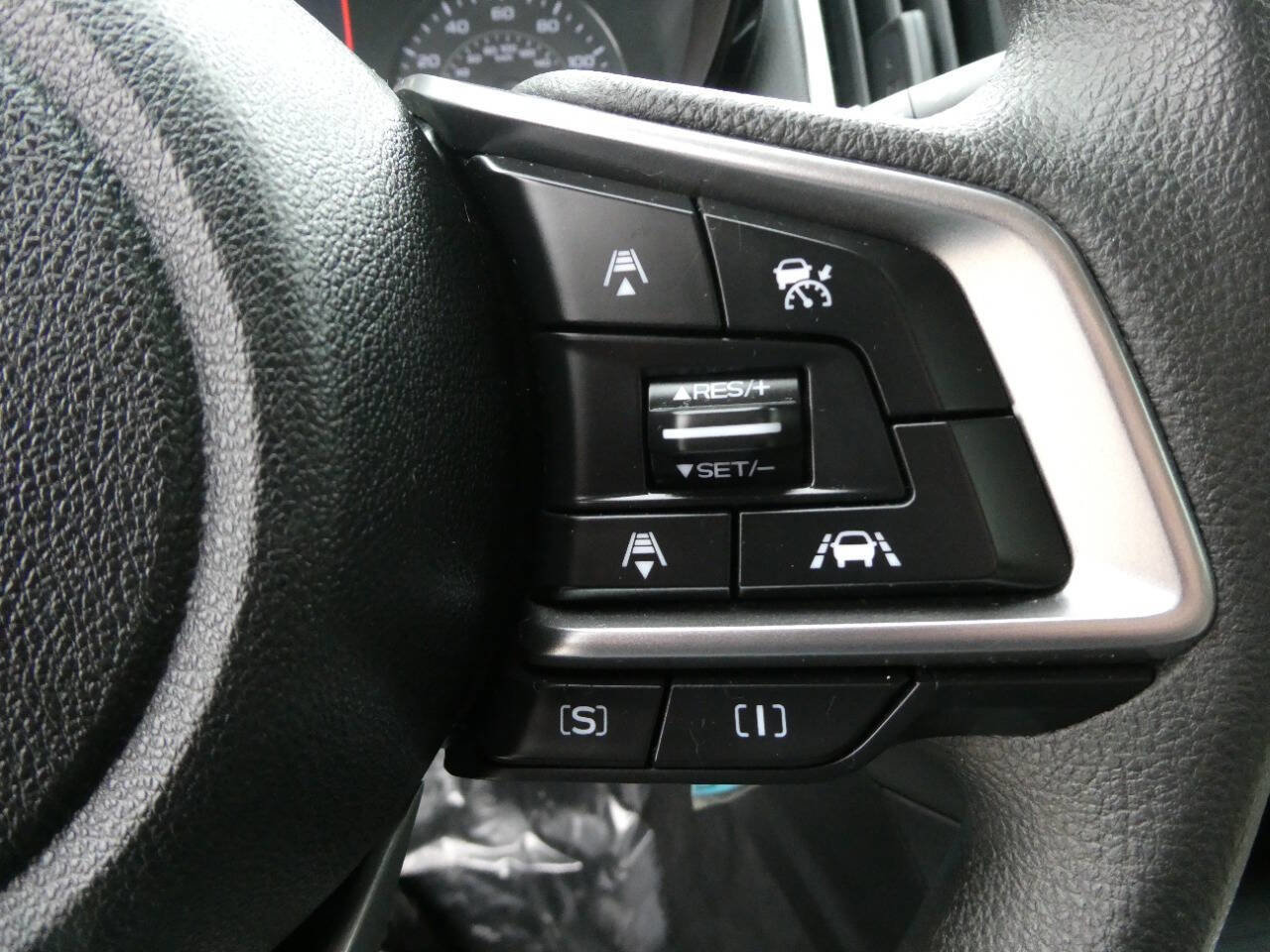 Used 2023 Subaru Impreza 2.0i Premium image 13