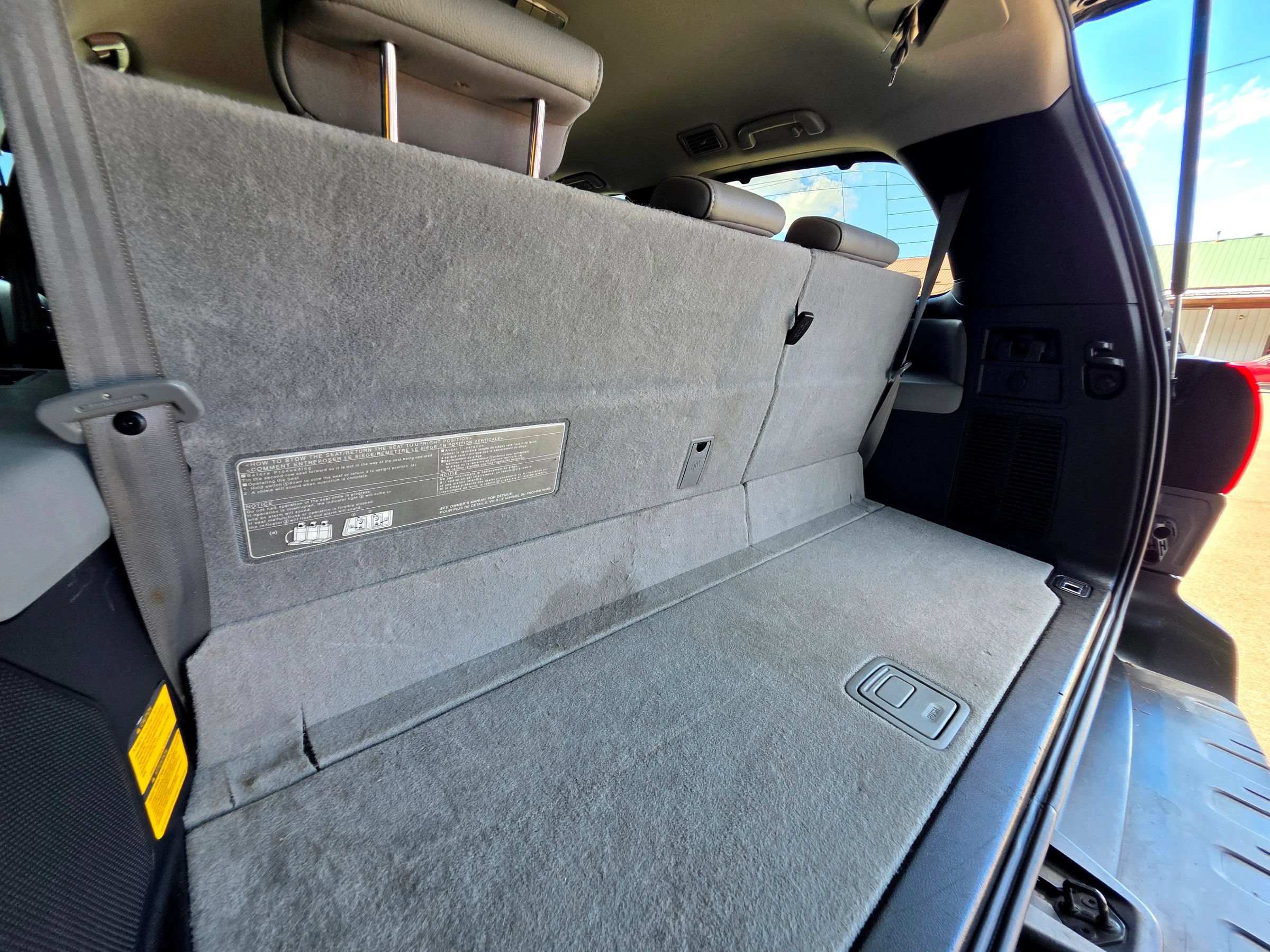 Used 2011 Toyota Sequoia Limited AWD/4WD image 58
