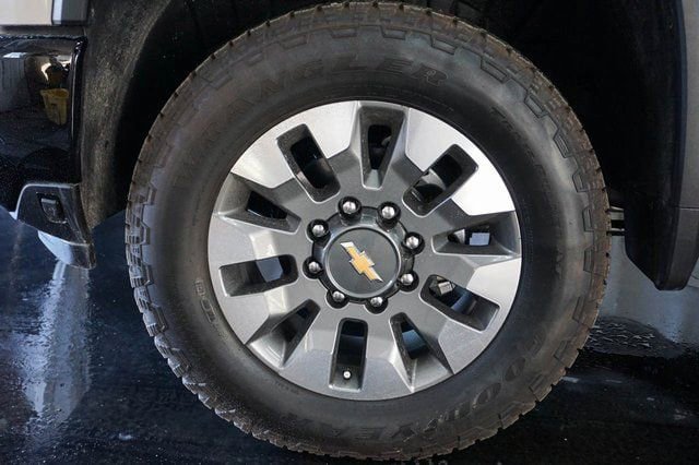 New 2026 Chevrolet Silverado 2500 Custom w/ Custom Value Package AWD/4WD image 7