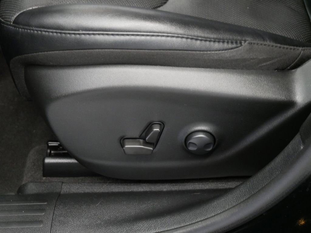 Certified 2022 Jeep Cherokee Trailhawk w/ Premium Leather Package image 22