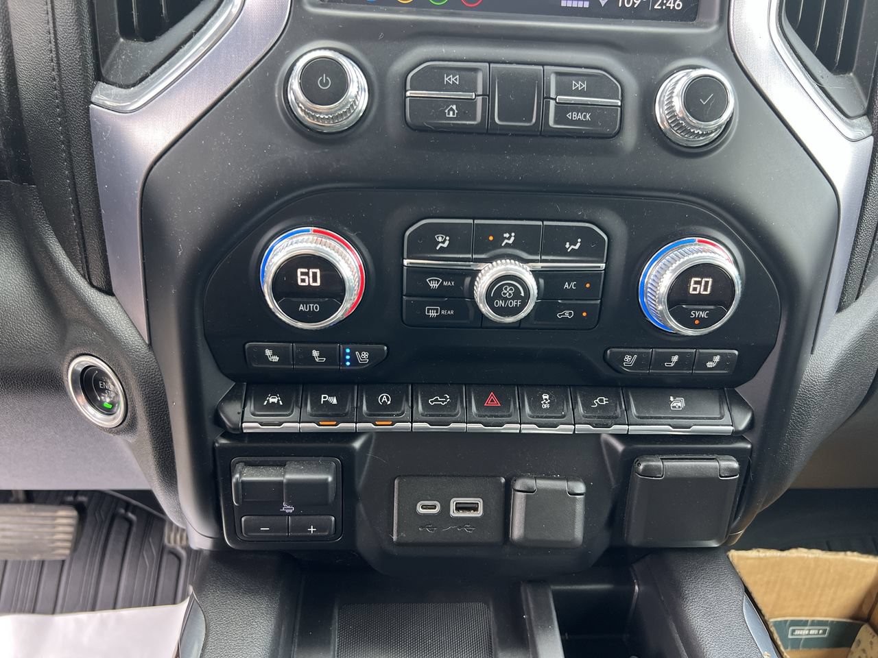 Used 2019 GMC Sierra 1500 SLT w/ SLT Premium Plus Package AWD/4WD image 29