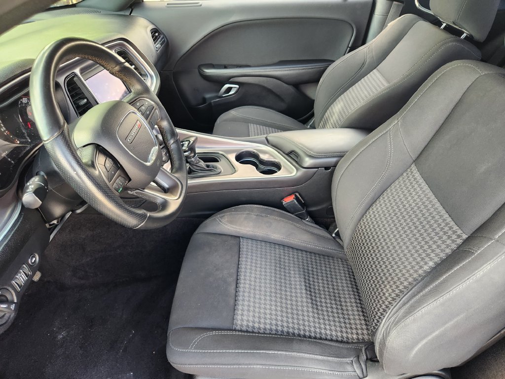 Used 2019 Dodge Challenger SXT w/ Blacktop Package RWD image 9