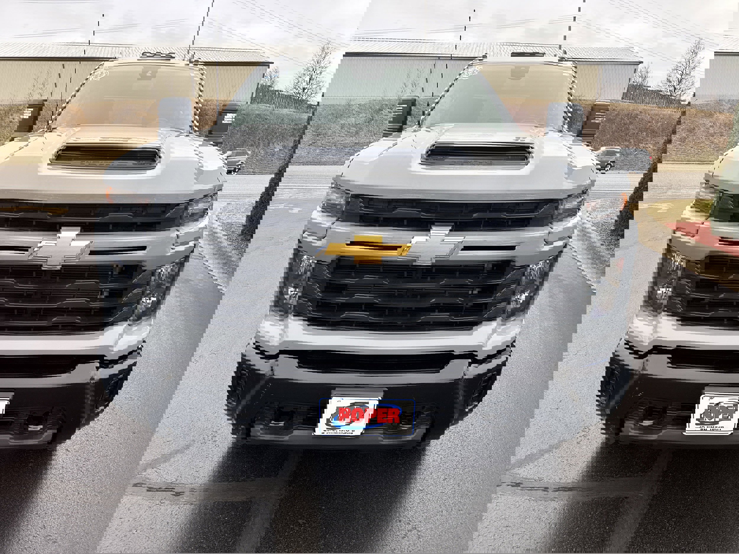 Used 2024 Chevrolet Silverado 2500 Custom w/ Custom Value Package image 4