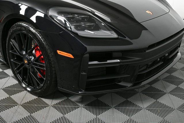 Used 2026 Porsche Panamera GTS image 39