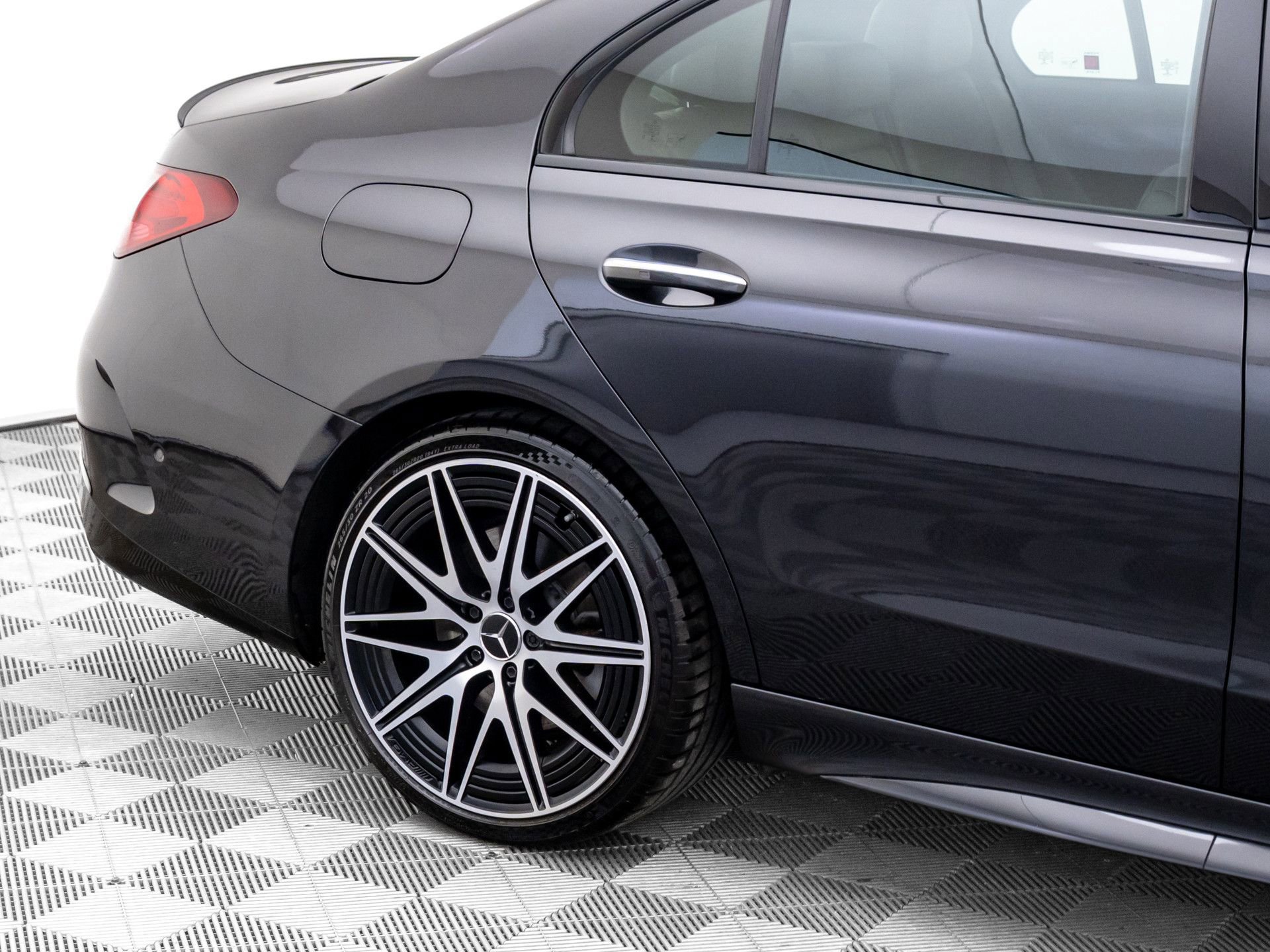 Used 2023 Mercedes-Benz C 43 AMG 4MATIC Sedan image 34