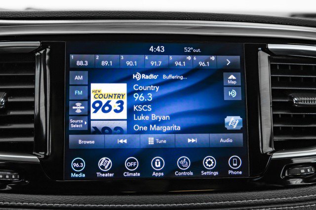 Used 2019 Chrysler Pacifica Limited w/ Advanced Safetytec Group image 27