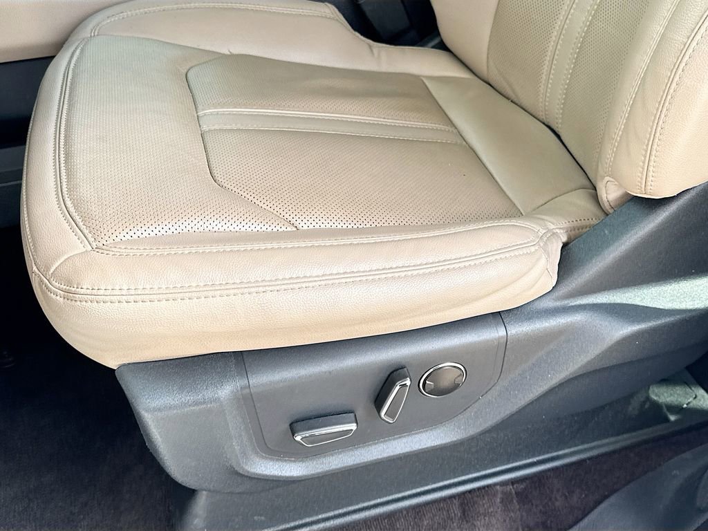 Used 2022 Ford Expedition Max Limited AWD/4WD image 21