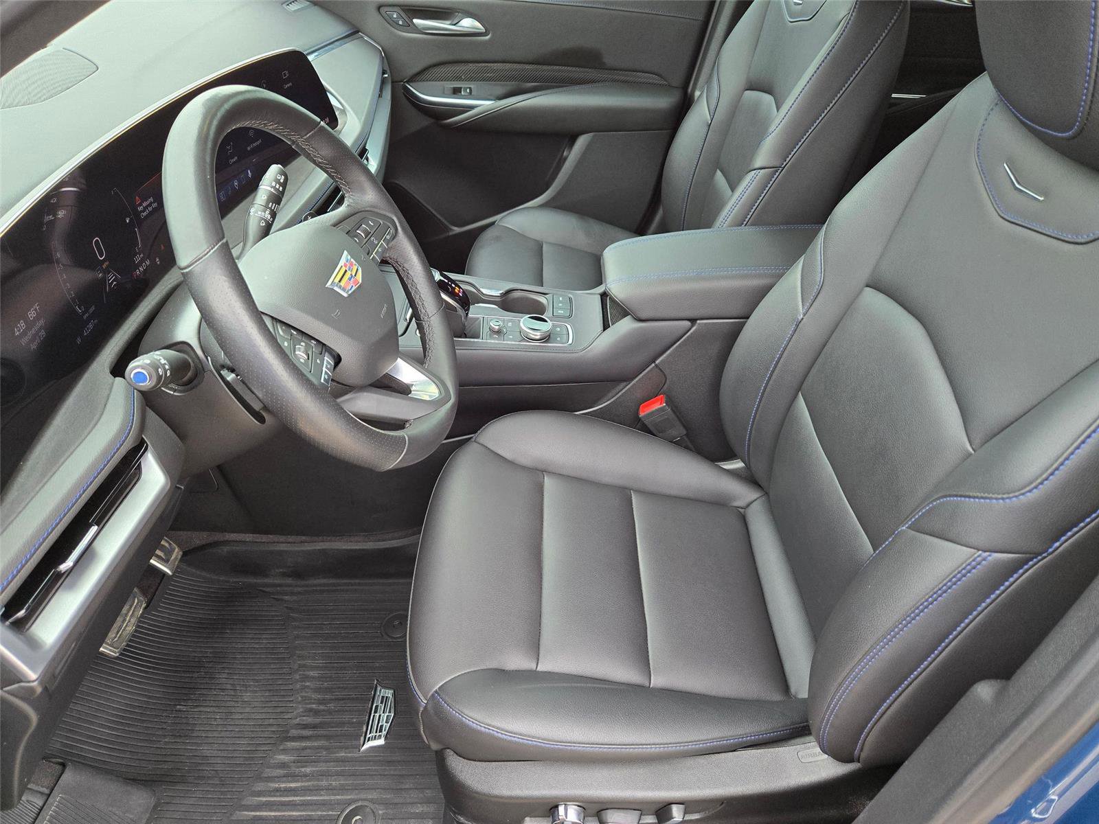 Used 2025 Cadillac XT4 Sport w/ Cold Weather Package FWD image 11