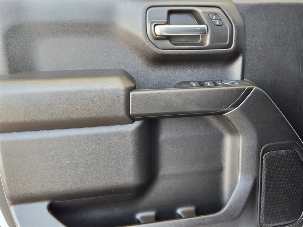 Used 2024 Chevrolet Silverado 1500 Custom image 11