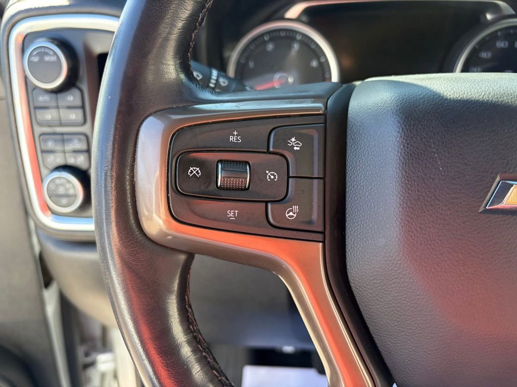 Used 2021 Chevrolet Silverado 3500 High Country image 11