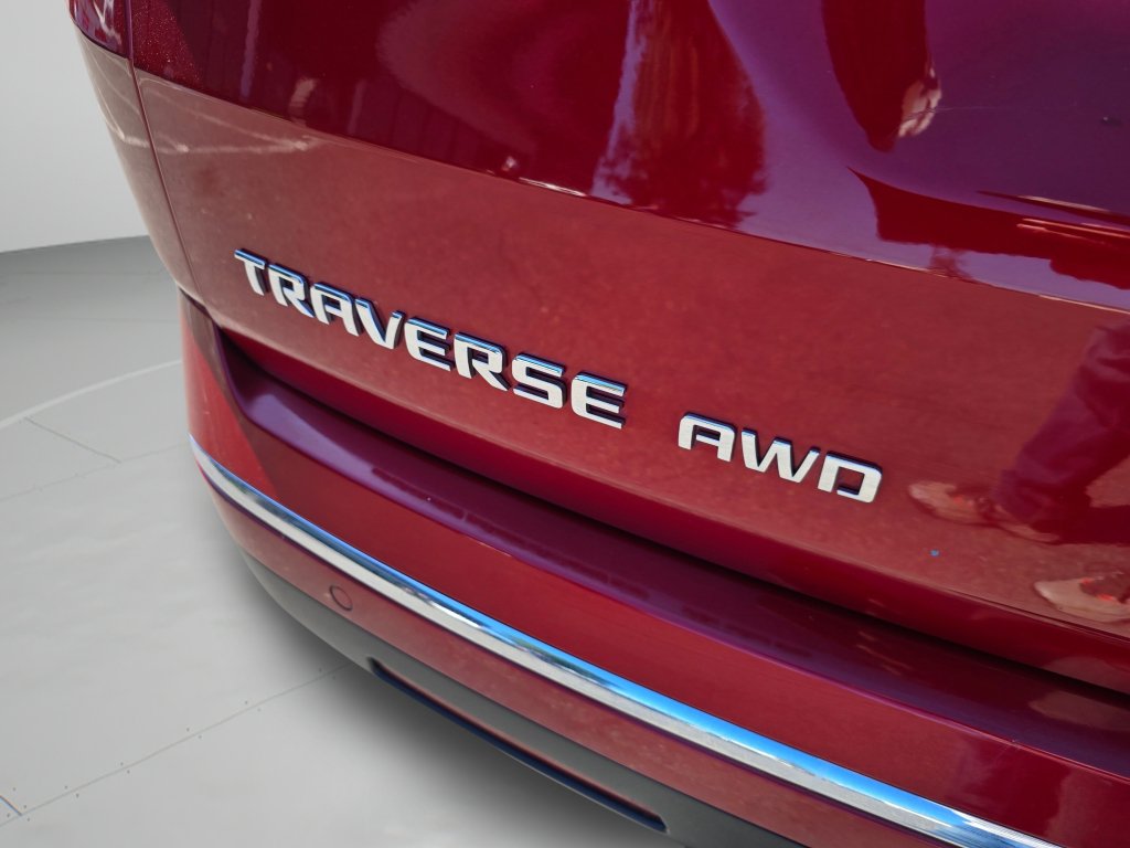 Used 2023 Chevrolet Traverse High Country w/ LPO, 'HIT The Road' Package AWD/4WD image 58