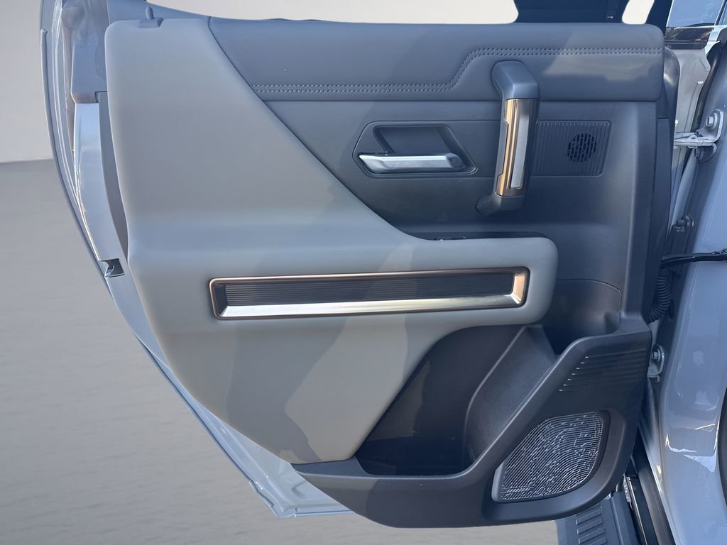 Used 2025 GMC Hummer EV 2X AWD/4WD image 14