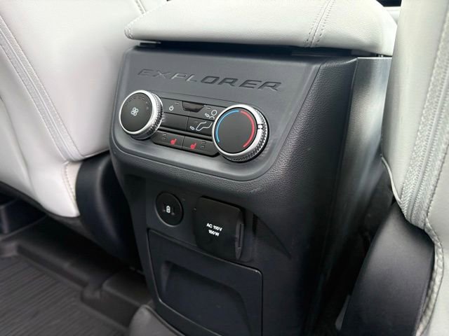 Used 2025 Ford Explorer Platinum w/ LUX Leather Package image 32