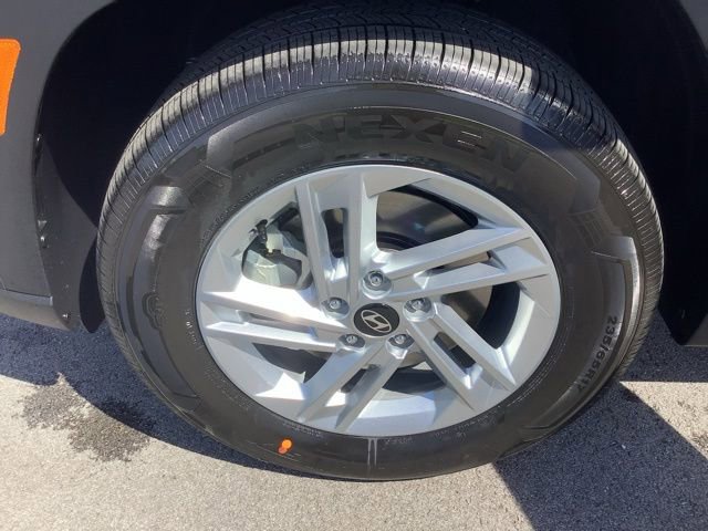 Certified 2025 Hyundai Tucson SE image 40