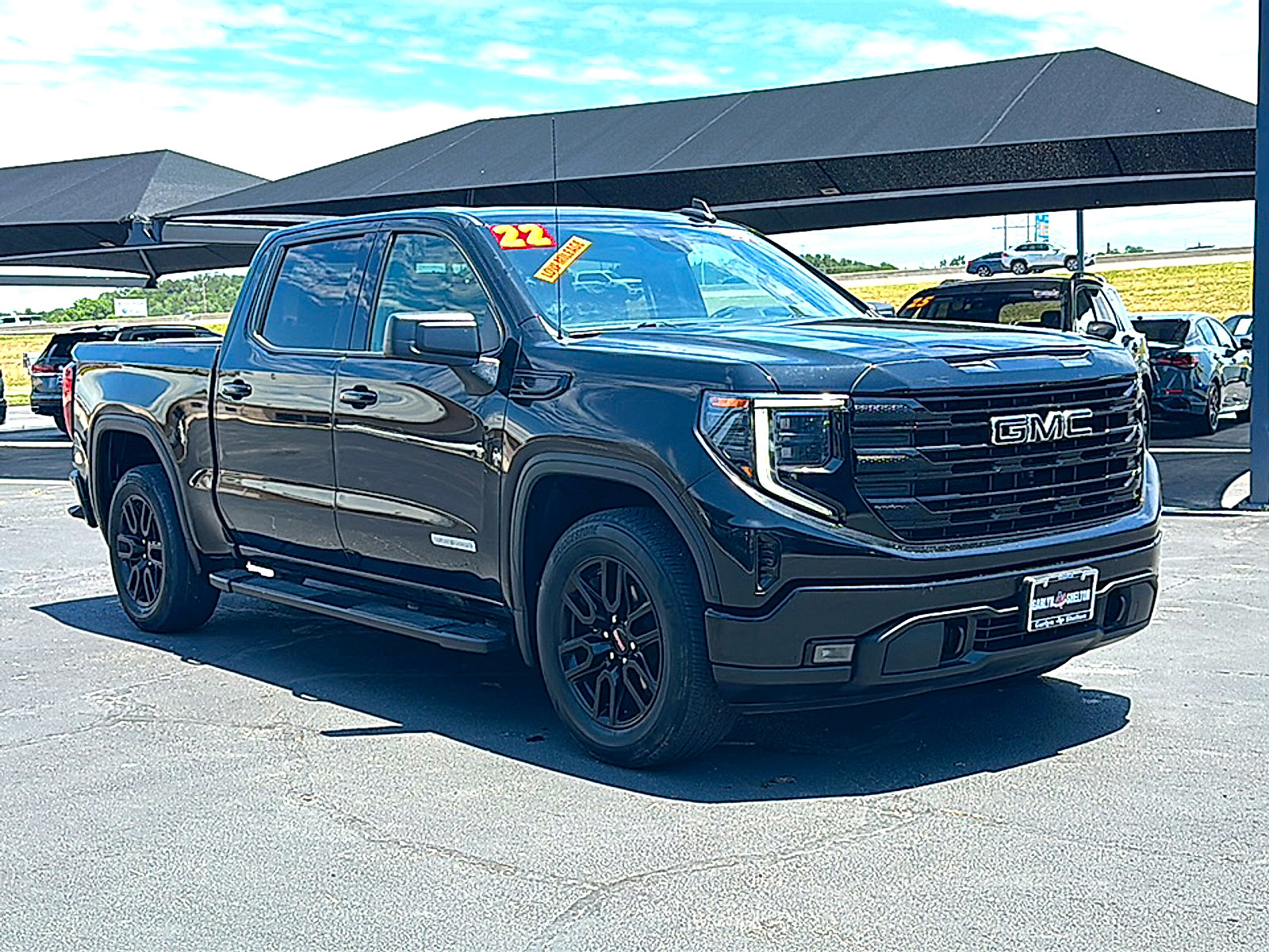 Used 2022 GMC Sierra 1500 Elevation w/ LPO, Elevation Black Package RWD image 10