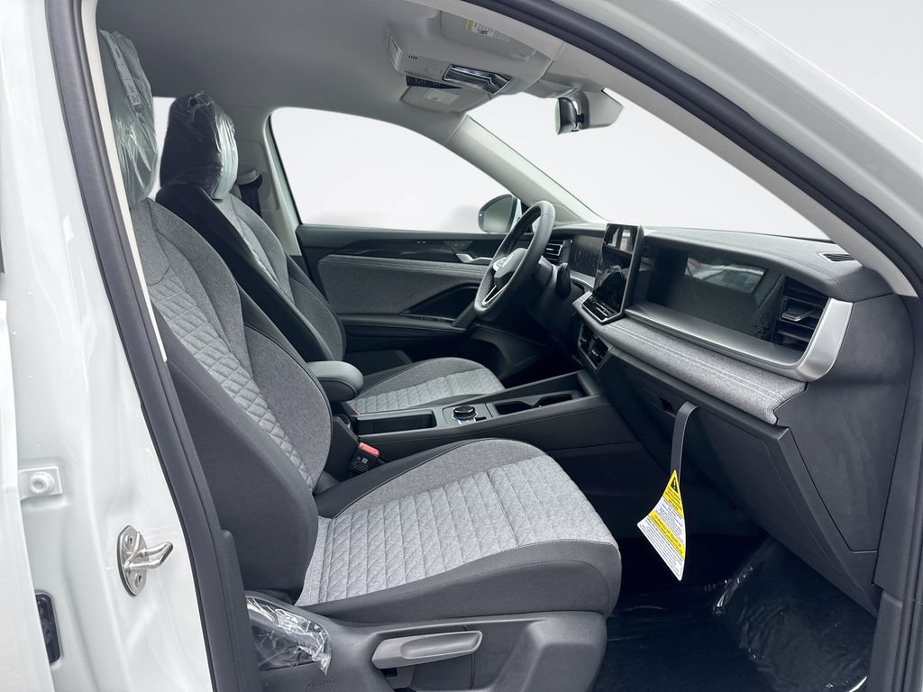 New 2026 Volkswagen Tiguan S AWD/4WD image 25