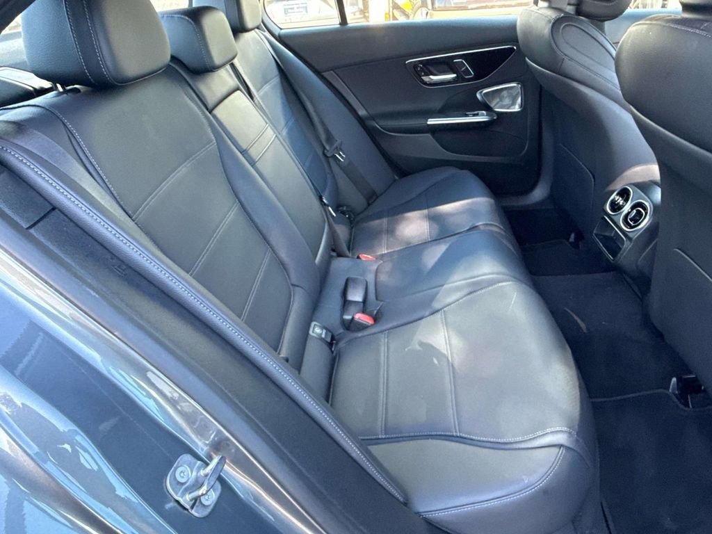 Used 2024 Mercedes-Benz C 300 Sedan image 9