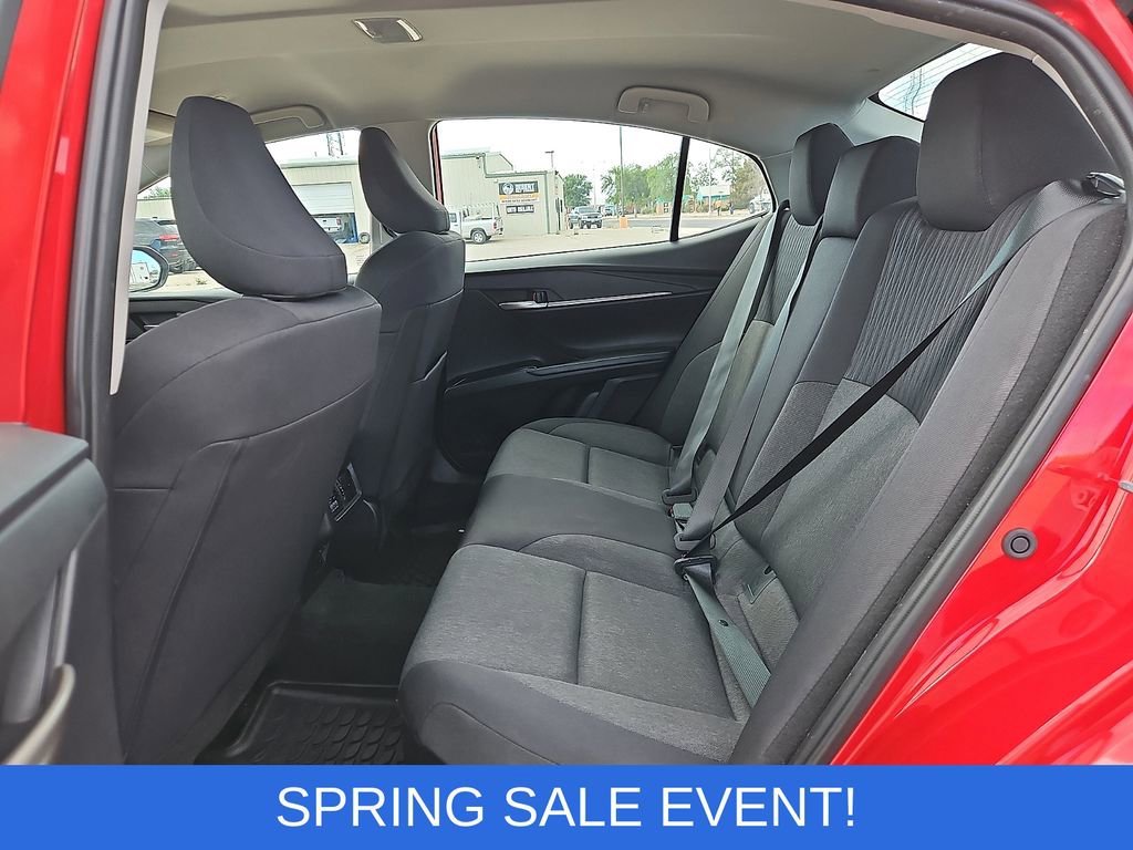 Used 2025 Toyota Camry LE image 11