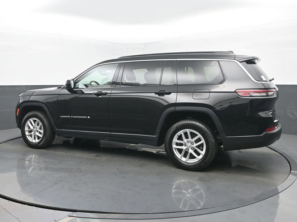 Used 2024 Jeep Grand Cherokee L Laredo w/ Luxury Tech Group I image 3