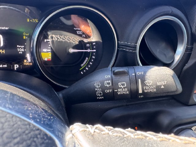 Used 2022 Jeep Wrangler Unlimited Sahara w/ Cold Weather Group AWD/4WD image 32
