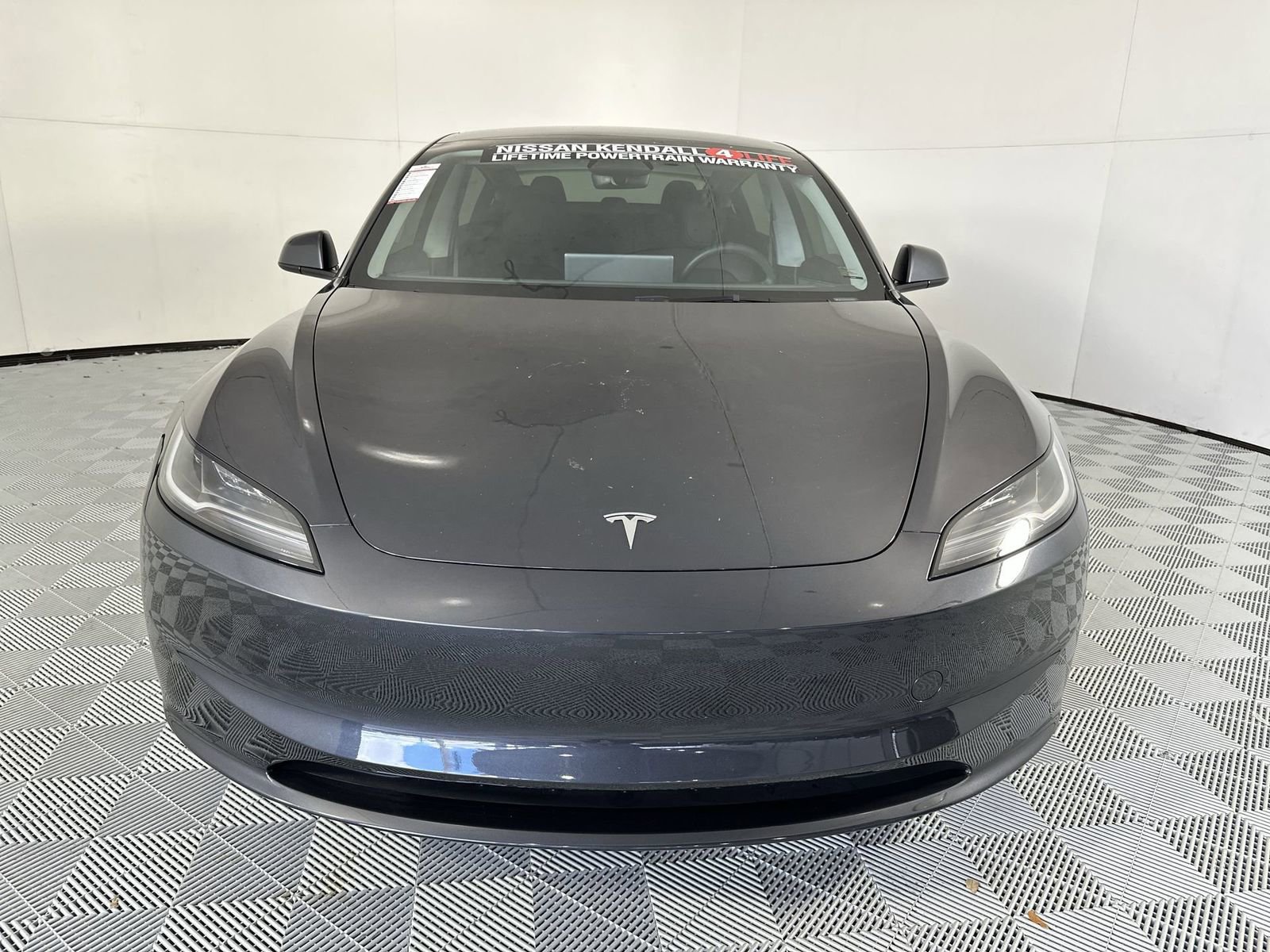 Used 2025 Tesla Model 3 image 3