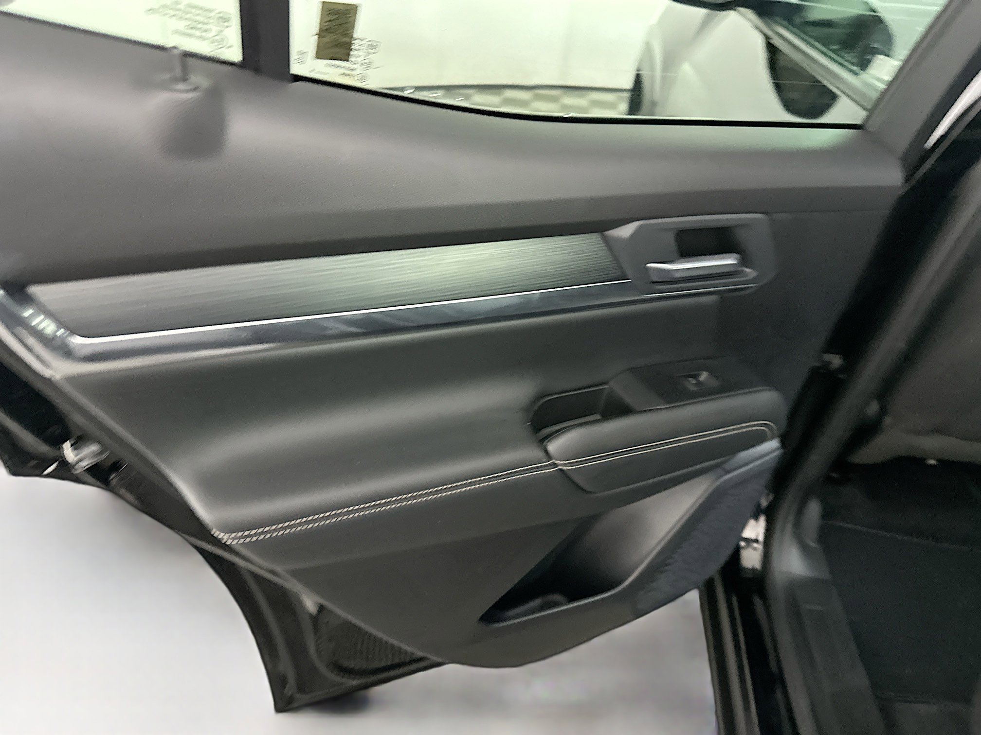 Used 2025 GMC Terrain Elevation image 26