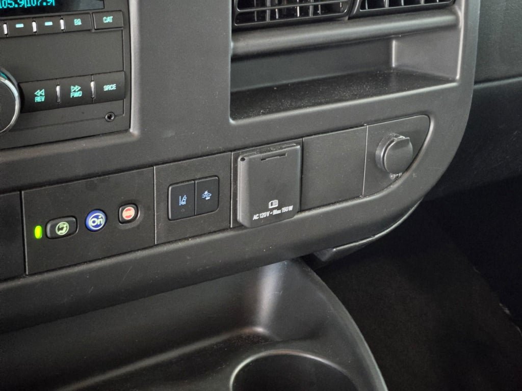 Used 2025 Chevrolet Express 3500 LT w/ LT Preferred Equipment Group RWD image 20