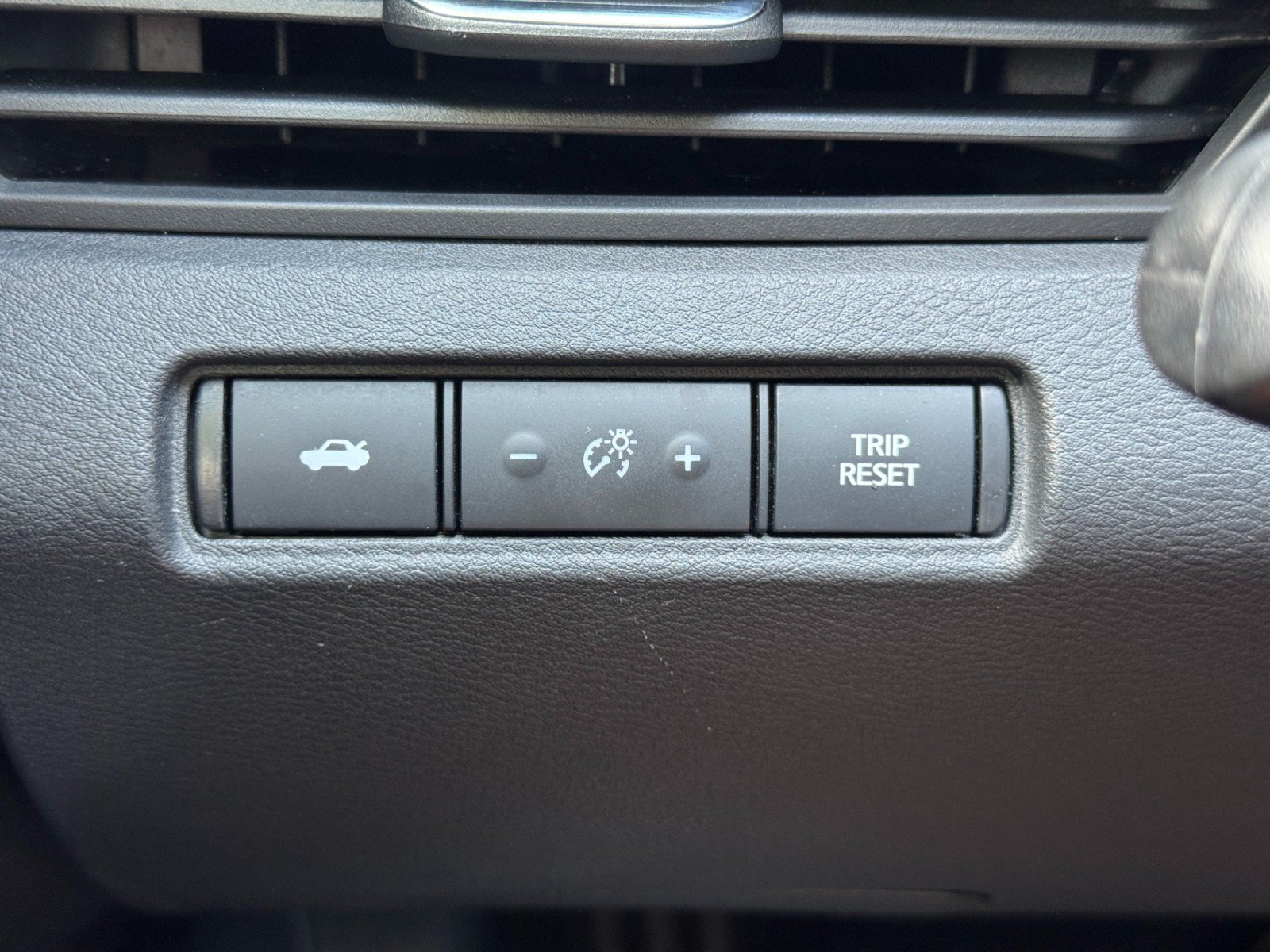 Used 2021 Nissan Altima 2.5 SV FWD image 16